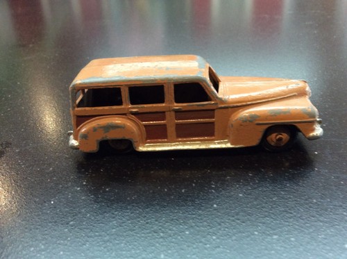 Dinky toy plymouth - toy,