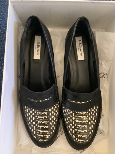 Bennett high shine leather - k,