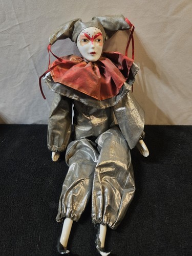 Vtg jester porcelain clown - jester,