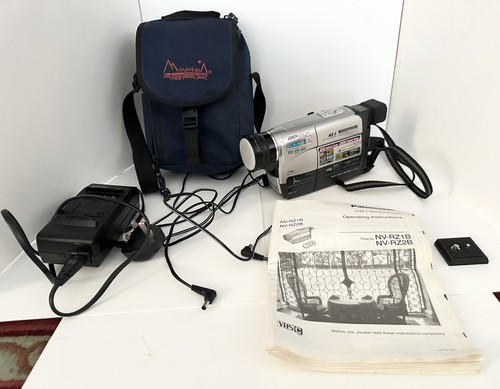 Panasonic rz1b camcorder - panasonic, nv-rz1b