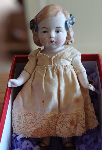 Antique german full bisque - full,