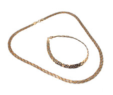 Ladies/womens plait design 9ct