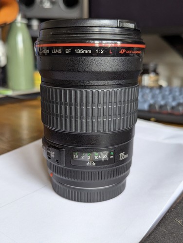Canon 135mm usm lens - ef,