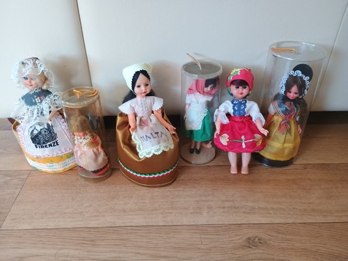 Collection seven vintage - of,