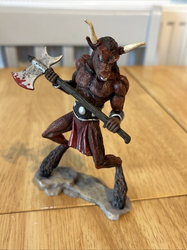 Vintage hatchette beast - hatchette,