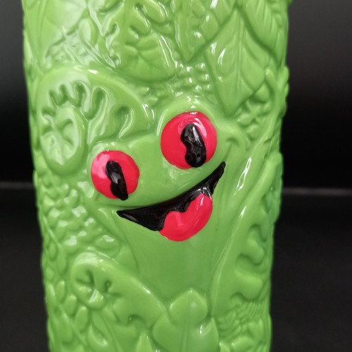 Rainforest cafe cha - rainforest, red