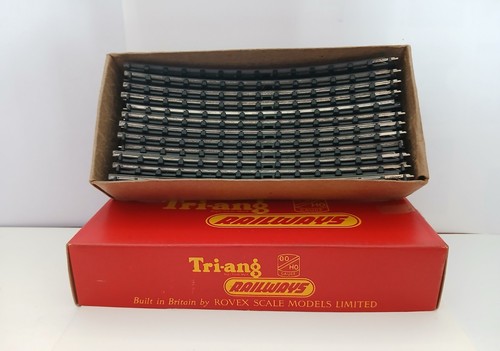Tri ang electric model railway - tri-ang,