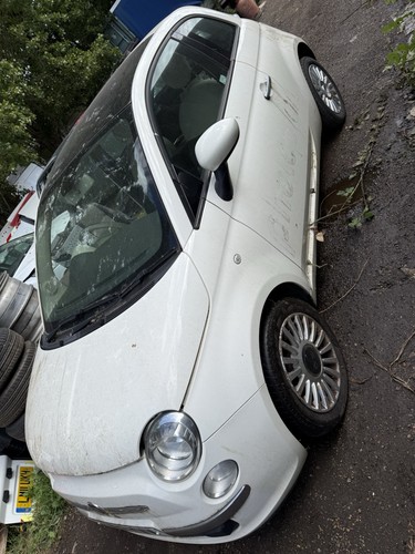 Breaking 2013 fiat 500 lounge - breaking,