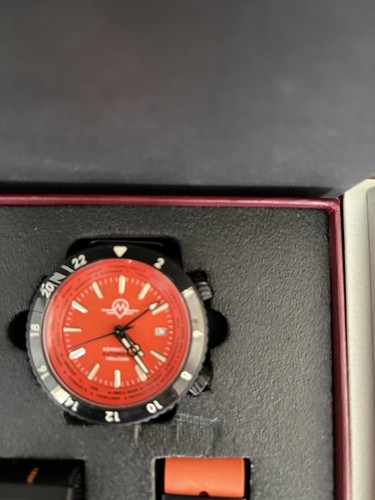 Monro adventure watch night - monro,