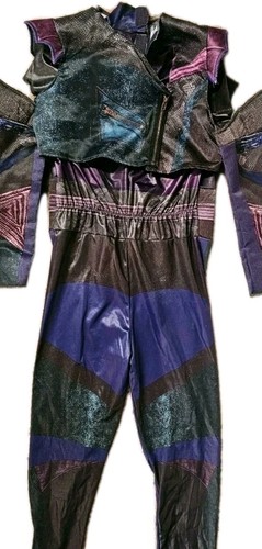 Disney store descendants - store,