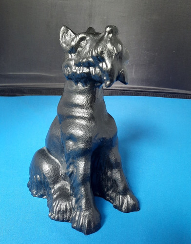 Vintage black cast iron - black,