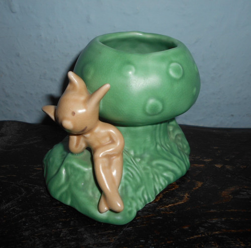 Sylvac pixie mushroom - -, /