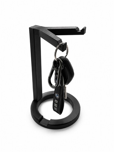 Desktop car key and - desktop,
