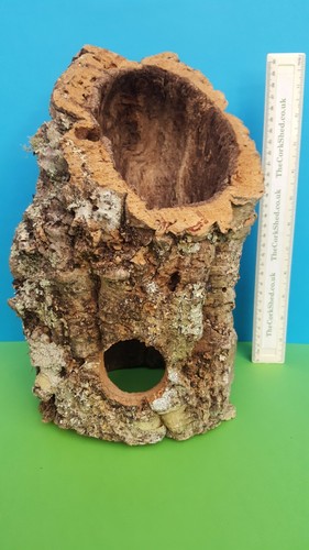 Cork bark tube hide 31cm - bark,