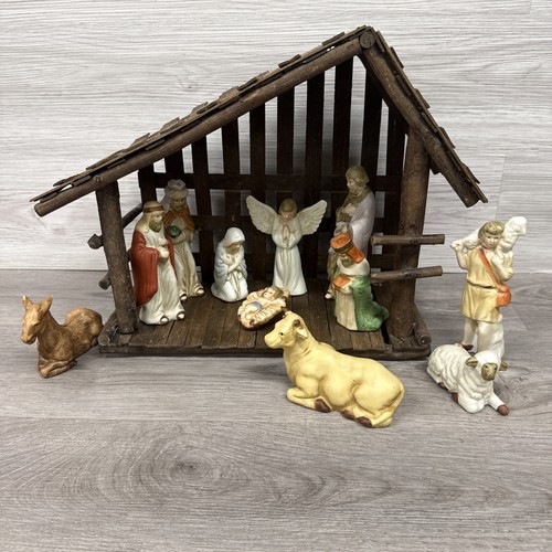 Vintage nativity set - nativity, house