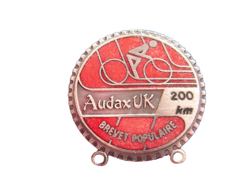 Cycling enamel pin badge - cycling,