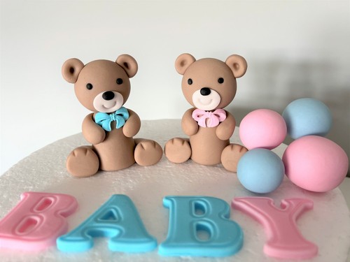 Edible bear and balloons