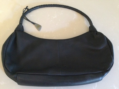 Tula underarm shoulder black