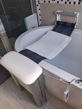 Molly Bather Basic Bath Lift Set with Good Battery. 1 Yr Old, Used  1x To Demo