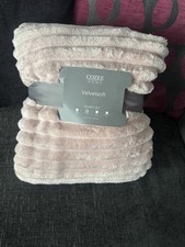 Cozee Home Velvetsoft Cocoon 4