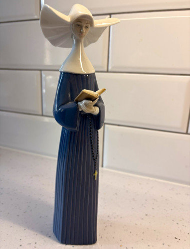 Lladro prayerful moment - lladro,