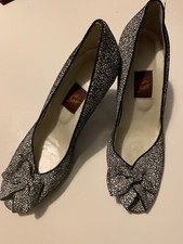 Court Shoes Vicki Beth size 4 black white 3" heel bow stilettos womens