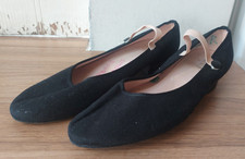 BLOCH LOW HEEL BLACK CHARACTER