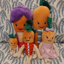 5x Kevin Carrot Family Group