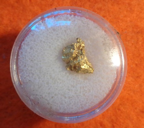Gold nugget cleaned - nugget,