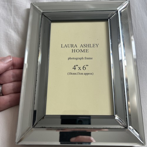 Laura ashley mirror photo - laura,