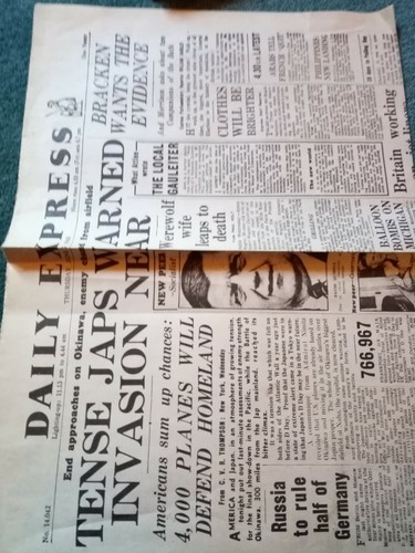 Reproduction ww2 daily express - reproduction,