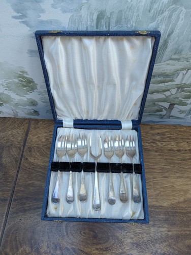 Epns vintage dessert forks - dessert,
