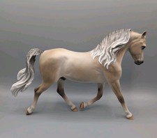 Breyer Traditional Horse •