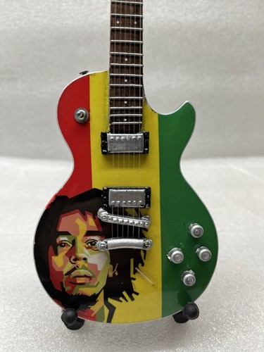 Bob marley miniature guitar - bob,