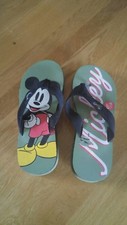 Disney mickey mouse sandals flip flops Avon size 7/8