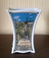 Goebel Artis Orbis Vase "