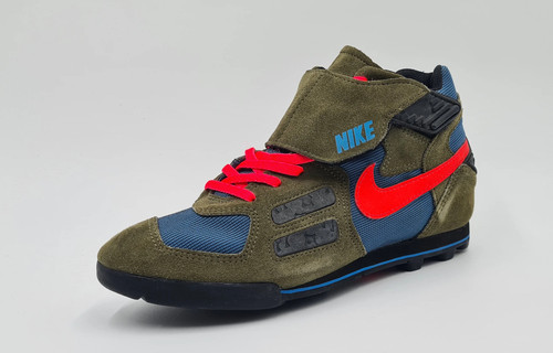 New vintage 1992 nike - new*,