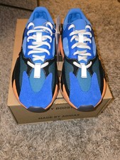 Adidas Yeezy Boost 700