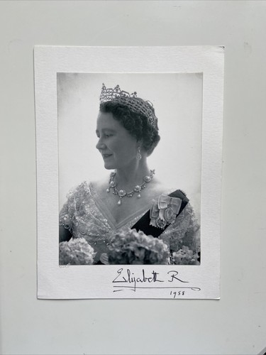 Royalty queen elizabeth - royalty,