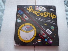 Convertible Spaceship – Sit-inside Rocket Toy & Playmat Book Miles Kelly
