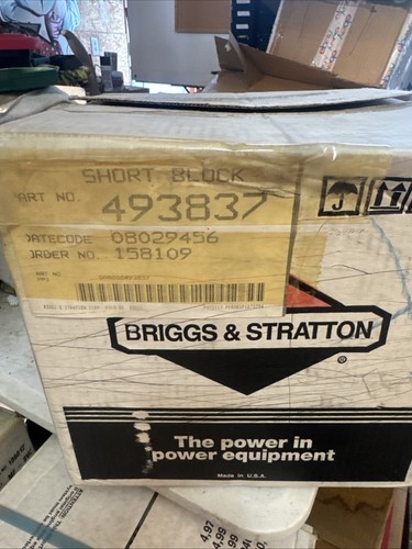Briggs stratton engine vintage - engine,