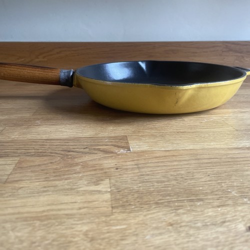 Chasseur yellow cast iron - le,