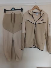 NIKE TECH FLEECE  HOODIE &