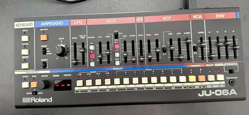 Roland synthesizer 06a - roland,