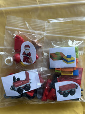 LEGO SANTA TRAIN 2 PRESENTS STEAM TRAIN & TRUCK PRESENTS CITY CHRISTMAS SCENE UD