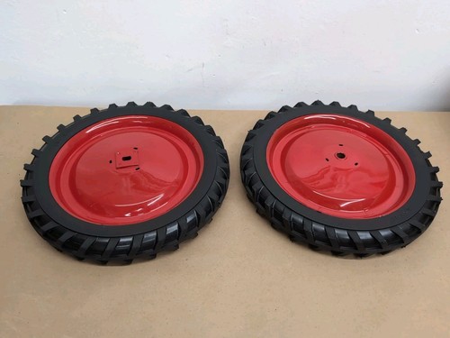 Ertl pedal tractor - pedal, wheel