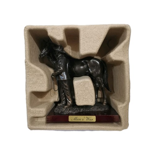 Racehorse statue man o - –,