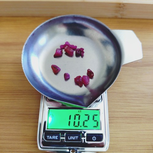 Natural rough sapphire - natural,