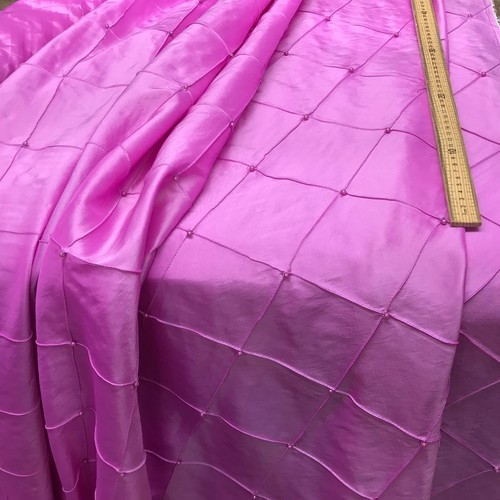 Pearl quilted taffeta - quilted,