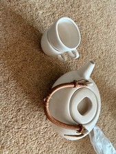 White Ceramic Small Kettle & 2 Mugs - Used & Great Condition